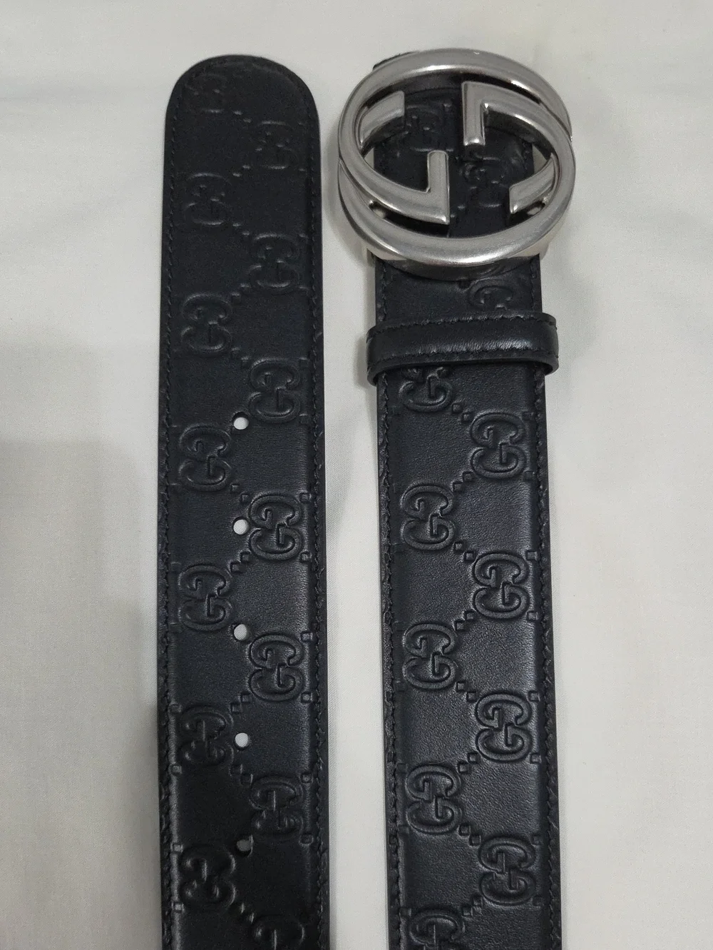Gucci Reversible Black Leather Belt Brushed Silver GG Buckle 32/34
